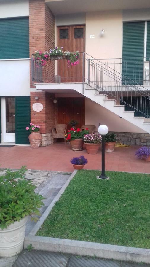 Gino'S House Ξενοδοχείο Πίζα Εξωτερικό φωτογραφία